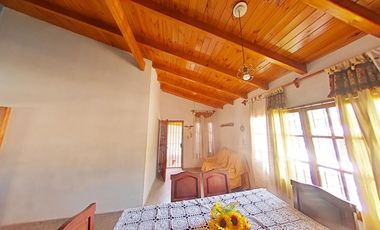 CASA EN VENTA 4 DORMITORIOS EN GODOY CRUZ CON TOUR VIRTUAL