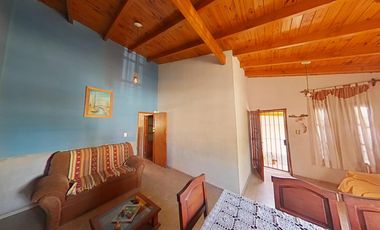 CASA EN VENTA 4 DORMITORIOS EN GODOY CRUZ CON TOUR VIRTUAL