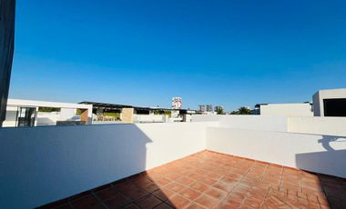 RENTA CASA EN LOMAS DE ANGELOPOLIS. PARQUE ZACATECAS.PUEBLA