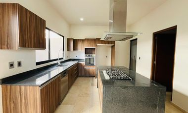 RENTA CASA EN GRAN RESERVA, LOMAS DE ANGELOPOLIS. PUEBLA