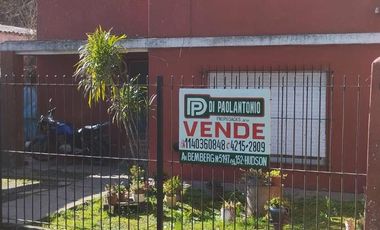 CASA Y TERRENO, PLATANOS