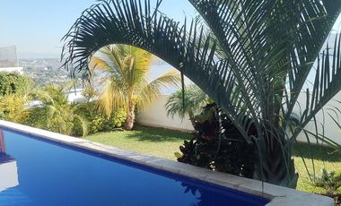 Casa en Venta minimalista,  Vistalago Tequesquitengo con carril de nado y jardín