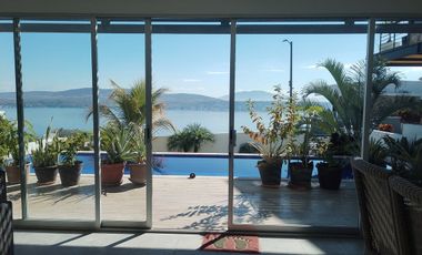 Casa en Venta minimalista,  Vistalago Tequesquitengo con carril de nado y jardín