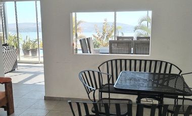 Casa en Venta minimalista,  Vistalago Tequesquitengo con carril de nado y jardín