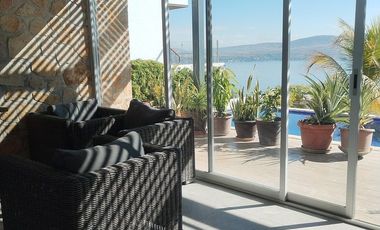 Casa en Venta minimalista,  Vistalago Tequesquitengo con carril de nado y jardín