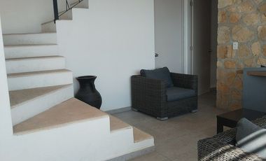 Casa en Venta minimalista,  Vistalago Tequesquitengo con carril de nado y jardín