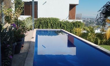 Casa en Venta minimalista,  Vistalago Tequesquitengo con carril de nado y jardín