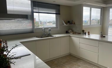 VENTA DEPARTAMENTO 4 AMBIENTES. EXCELENTE UBICACION KM 50 A METROS DE PANAMERICANA.
