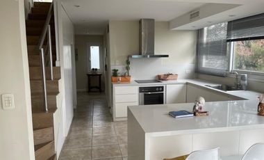 VENTA DEPARTAMENTO 4 AMBIENTES. EXCELENTE UBICACION KM 50 A METROS DE PANAMERICANA.