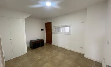 VENTA DEPARTAMENTO 4 AMBIENTES. EXCELENTE UBICACION KM 50 A METROS DE PANAMERICANA.
