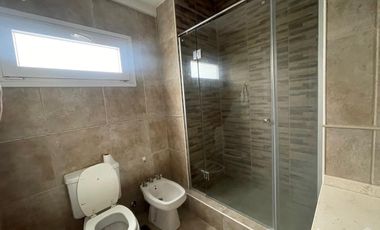 VENTA DEPARTAMENTO 4 AMBIENTES. EXCELENTE UBICACION KM 50 A METROS DE PANAMERICANA.