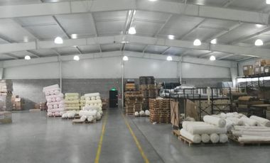 NAVE INDUSTRIAL EN GENERAL RODRIGUEZ  400 METROS  DE RUTA 24  APTO CATEGORIA 3