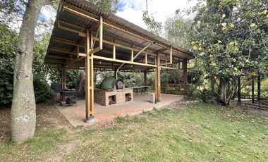 CASA EN VENTA TIPO SUITE DÚPLEX EN YARUQUÍ