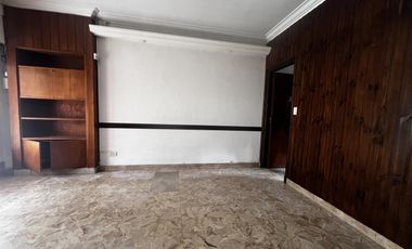 CASA 3 AMB MAS LOCAL