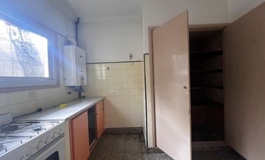 CASA 3 AMB MAS LOCAL