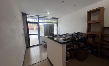 CASA 3 AMB MAS LOCAL