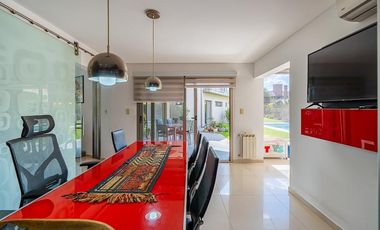 Imponente Casa en Cadaques - Funes Hills