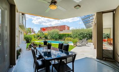 Imponente Casa en Cadaques - Funes Hills