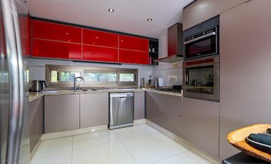 Imponente Casa en Cadaques - Funes Hills