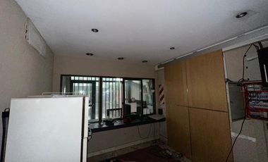 Oficinas en alquiler - 868 m2 - Lote propio sin expensas - 15 cocheras.