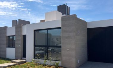 Duplex de 2 dormitorios en alquiler Quebrada de Manantiales, frente espacio verde