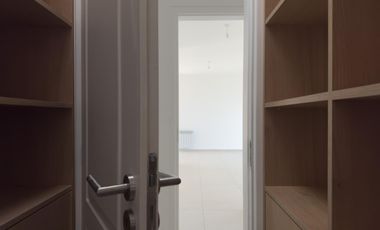 Duplex de 2 dormitorios en alquiler Quebrada de Manantiales, frente espacio verde