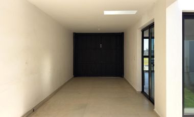 Duplex de 2 dormitorios en alquiler Quebrada de Manantiales, frente espacio verde