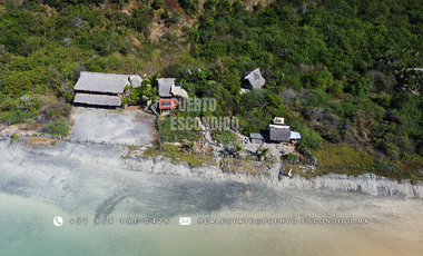 Terreno Frente al Mar con Cabañas Ecológicas