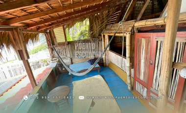 Terreno Frente al Mar con Cabañas Ecológicas