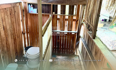 Terreno Frente al Mar con Cabañas Ecológicas