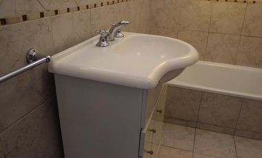 8 DE NOVIEMBRE AL 600 - VENTA DE CASA DE 2 DORMITORIOS EN ROSARIO