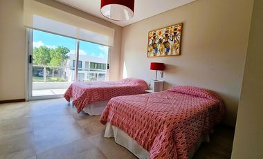 Casa en Venta Costa Esmeralda