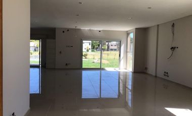 Casa alquiler anual  - Fincas de Hudson