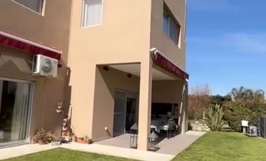 Casa alquiler anual  - Fincas de Hudson