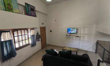 PH de 3 ambientes, excelente ubicación, SIN EXPENSAS.