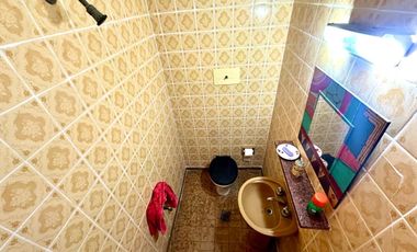 CASA 5 AMBIENTES SOBRE LOTE PROPIO Y LOCAL EN BARRACAS VENTA