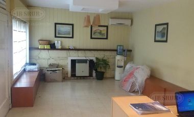 Edificio Comercial en Cerro De Las Rosas