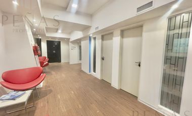 Alquiler Impecable Local comercial con Oficinas en el Centro