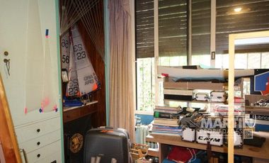 Casa sobre lote de 838 M2, con gran parque y pileta  - La Lucila, excelente ubicación