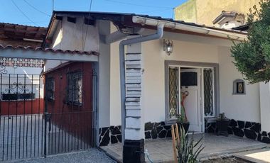 ¡Casa de tres ambientes en venta!