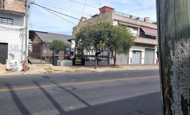 ¡Casa de tres ambientes en venta!