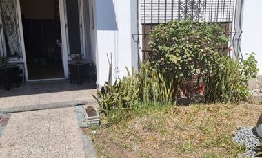¡Casa de tres ambientes en venta!