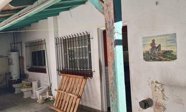 ¡Casa de tres ambientes en venta!