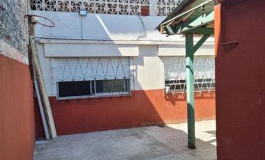 ¡Casa de tres ambientes en venta!