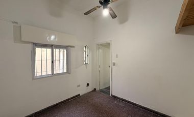 EXCELENTE LOCAL EN ESQUINA CON TERRAZA