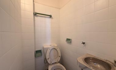 EXCELENTE LOCAL EN ESQUINA CON TERRAZA