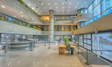 Oficina  impecable  de 120 m2 Edificio Corporativo AAA  en Monserrat - 1 cocheras