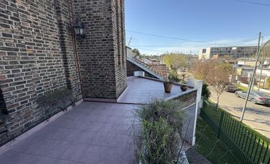 VENTA- EXCELENTE CASA EN PILAR CENTRO -A REFACCIONAR