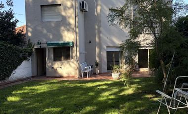 VENTA- EXCELENTE CASA EN PILAR CENTRO -A REFACCIONAR