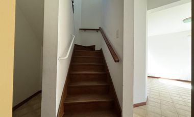 VENTA- EXCELENTE CASA EN PILAR CENTRO -A REFACCIONAR